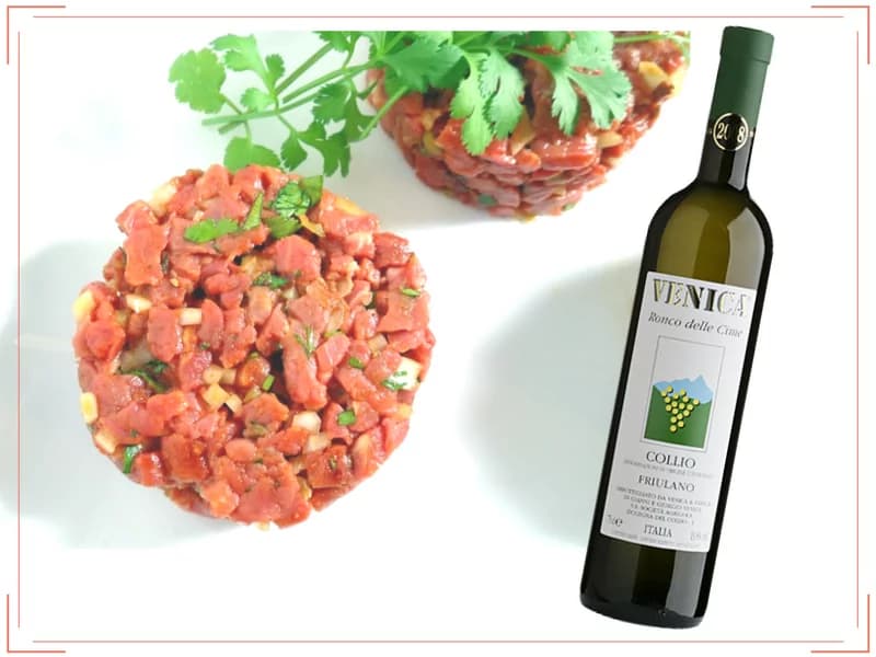 Tartare di manzo: il piatto estivo di carne cruda chic e facile da cucinare
