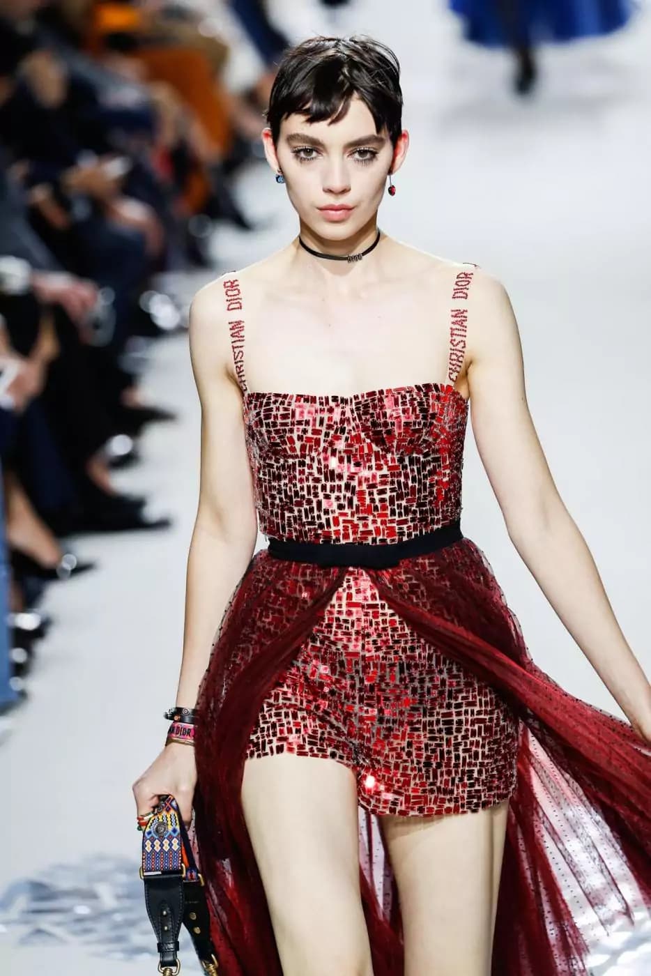 Parigi: sfila la collezione Dior per la primavera estate 2018 [GALLERY]