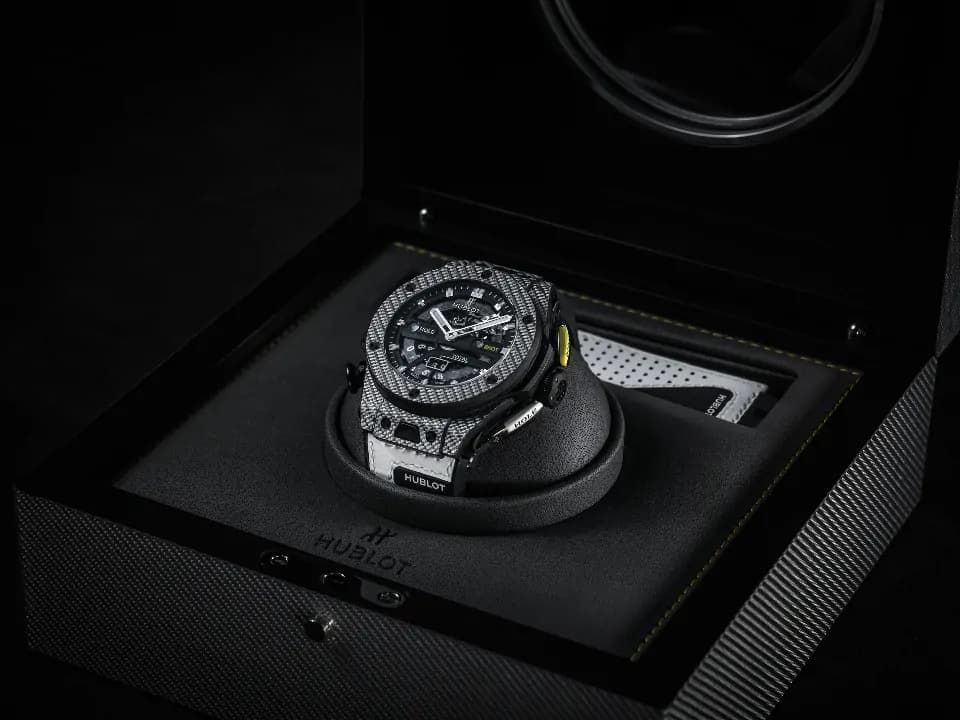 Hublot presenta il primo orologio meccanico da golf a finestrelle [GALLERY]