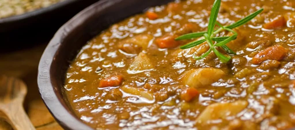 4 ricette di zuppe di legumi originali e sfiziose per rimanere in forma