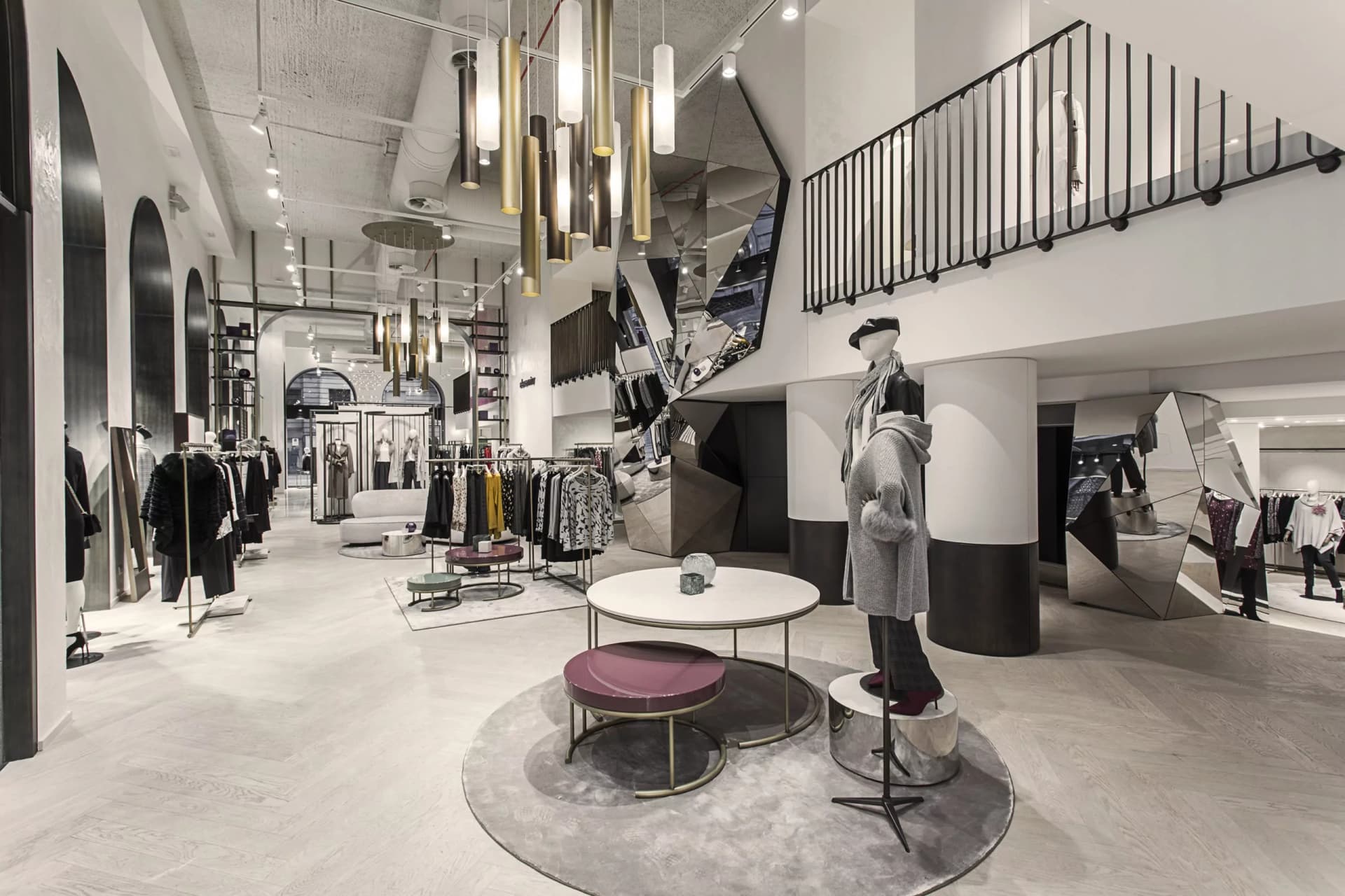 Elena Mirò inaugura il primo flagship store a Milano [GALLERY]