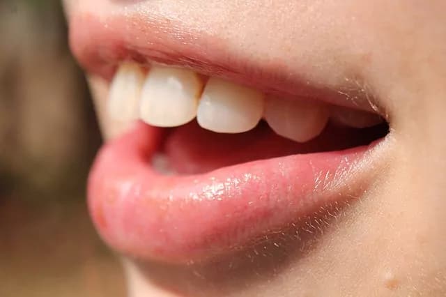 Afte in bocca: farmaci per la cura e il trattamento delle afte