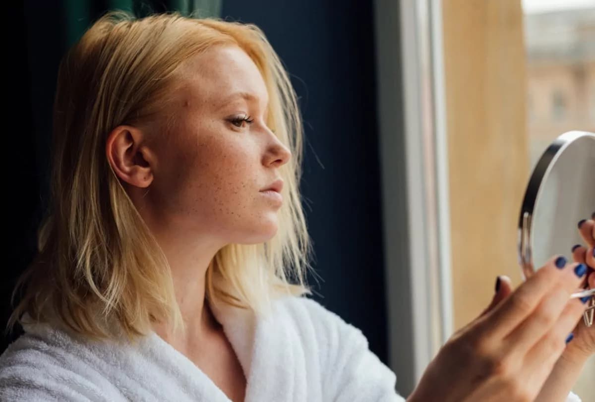 La pelle e il cambio di stagione, come è corretto trattarla