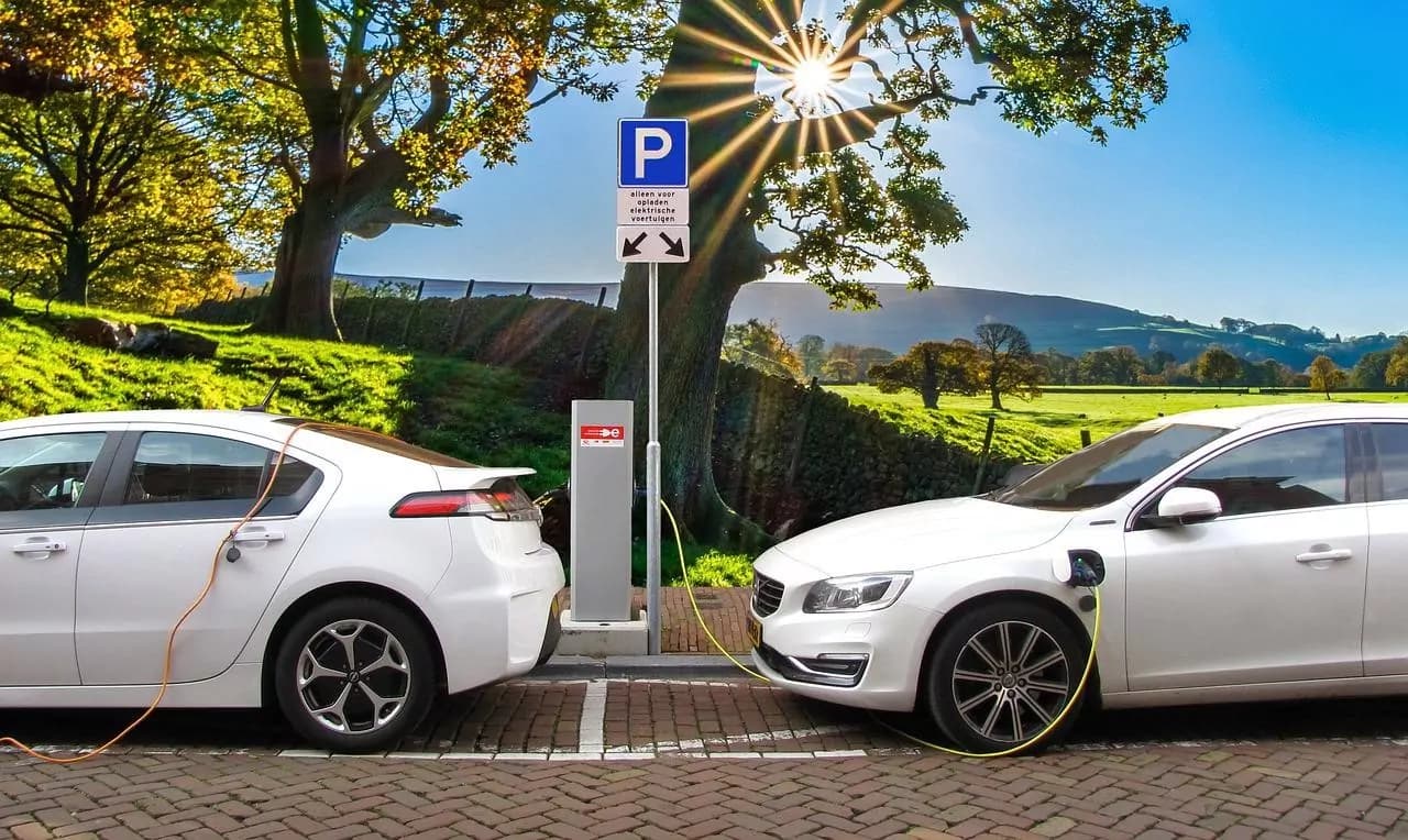 Nasce InElettrico.com, il portale di riferimento sulla mobilità sostenibile e i veicoli elettrici
