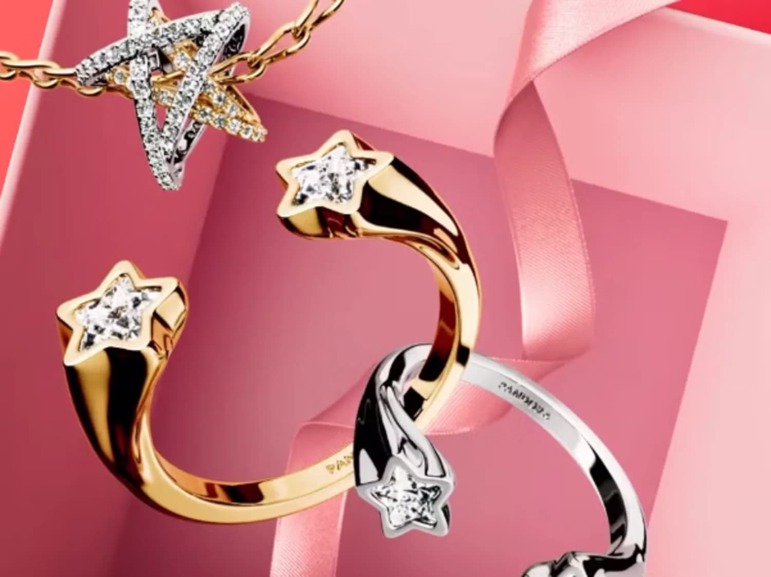 La nuova collezione di Pandora per il Natale ispirata alle stelle