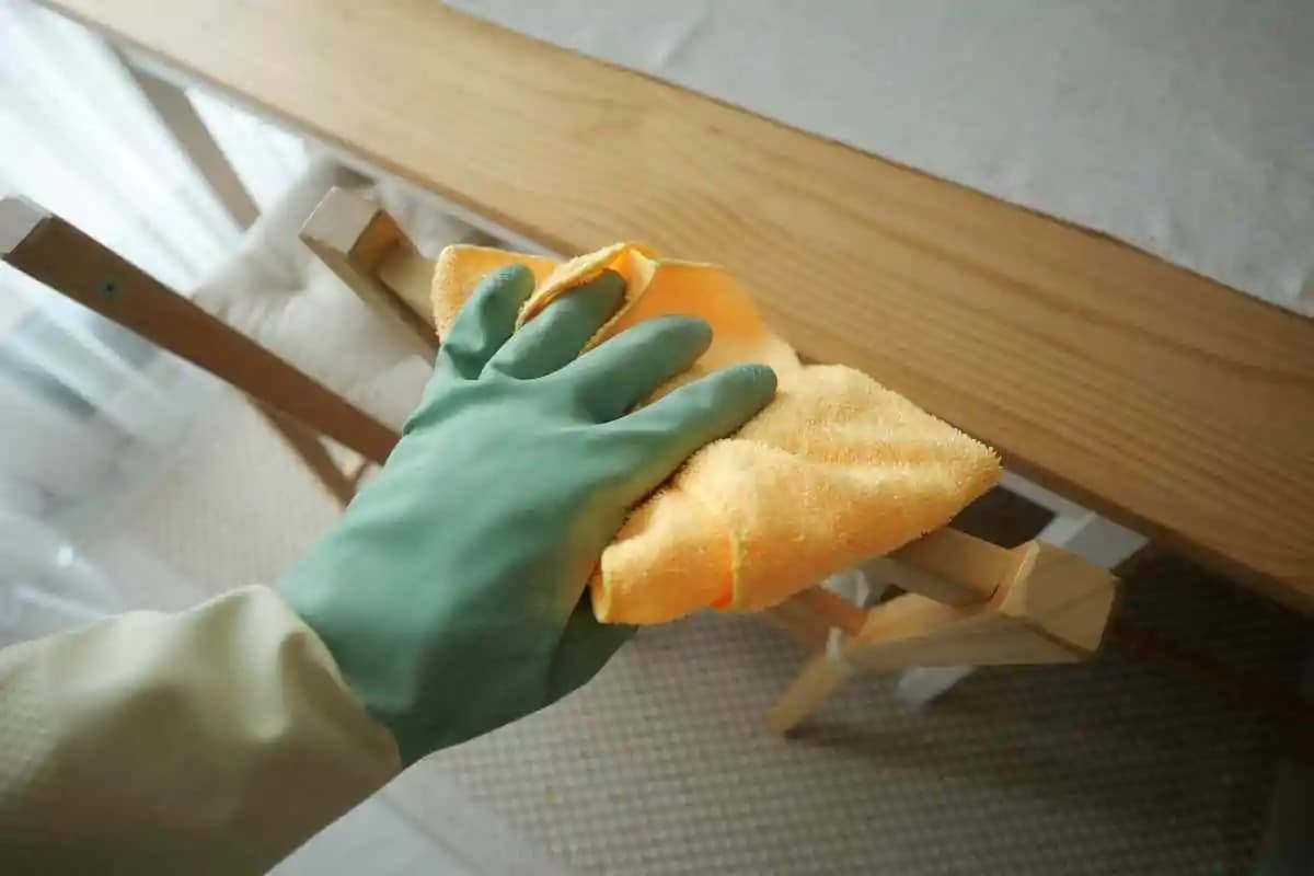 mobili in legno: rimedio naturale