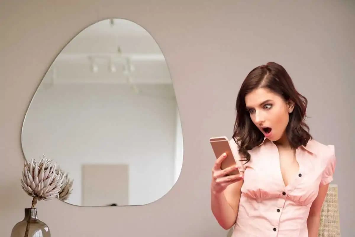 borotalco sugli specchi non lascia aloni