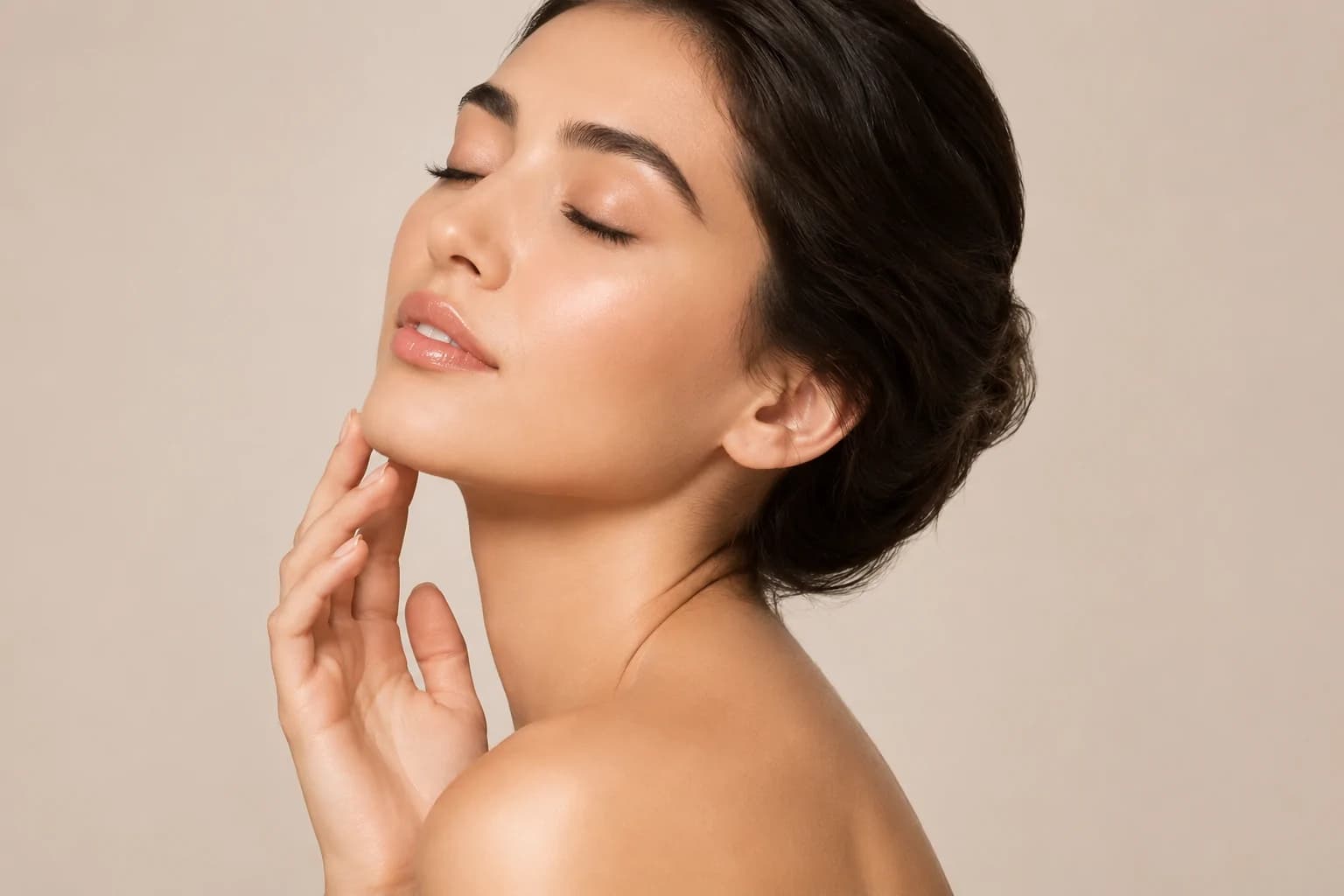 Combattere il rilassamento cutaneo con la skincare routine: ecco alcuni consigli