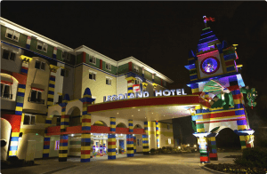 Legoland-Hotel-California