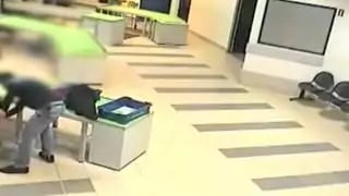 Polonia, agente aeroportuale salva bimbo afferrandolo al volo [VIDEO]