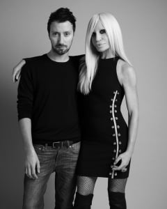 Anthony Vaccarello e Donatella Versace