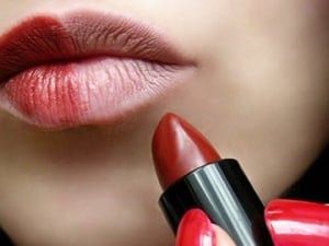 make-up-trucchi-rossetto-300x225