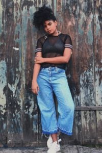 jeans mom 200x300