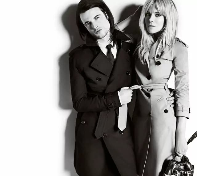 Burberry e i volti dell’amore: Sienna Miller e Tom Sturridge
