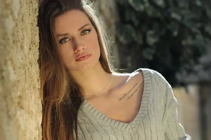 “Fatti non foste a viver come bruti”: il tatuaggio di Miss Italia 2013