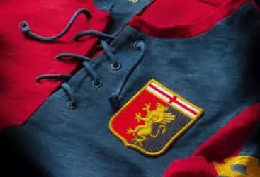 Maglia celebrativa per il Genoa che compie 120 anni