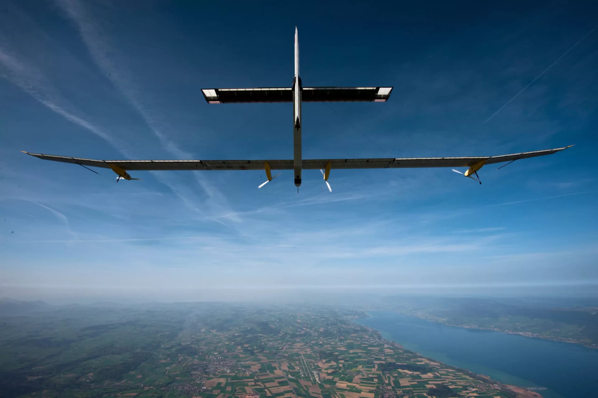 Solar Impulse2: l’aereo solare pronto per il giro del mondo