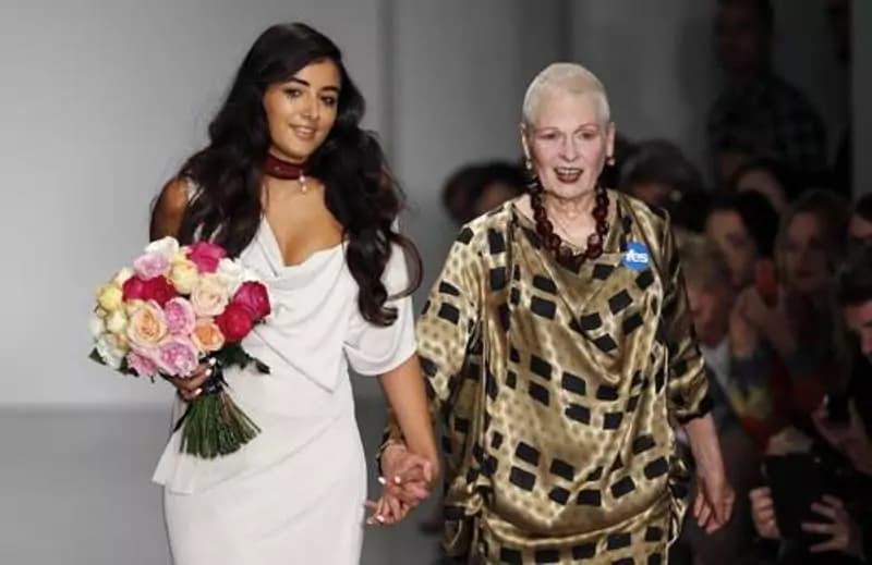 Vivienne Westwood in lite con la nipote Cora Corre: “un giorno morirò e lei si renderà conto”