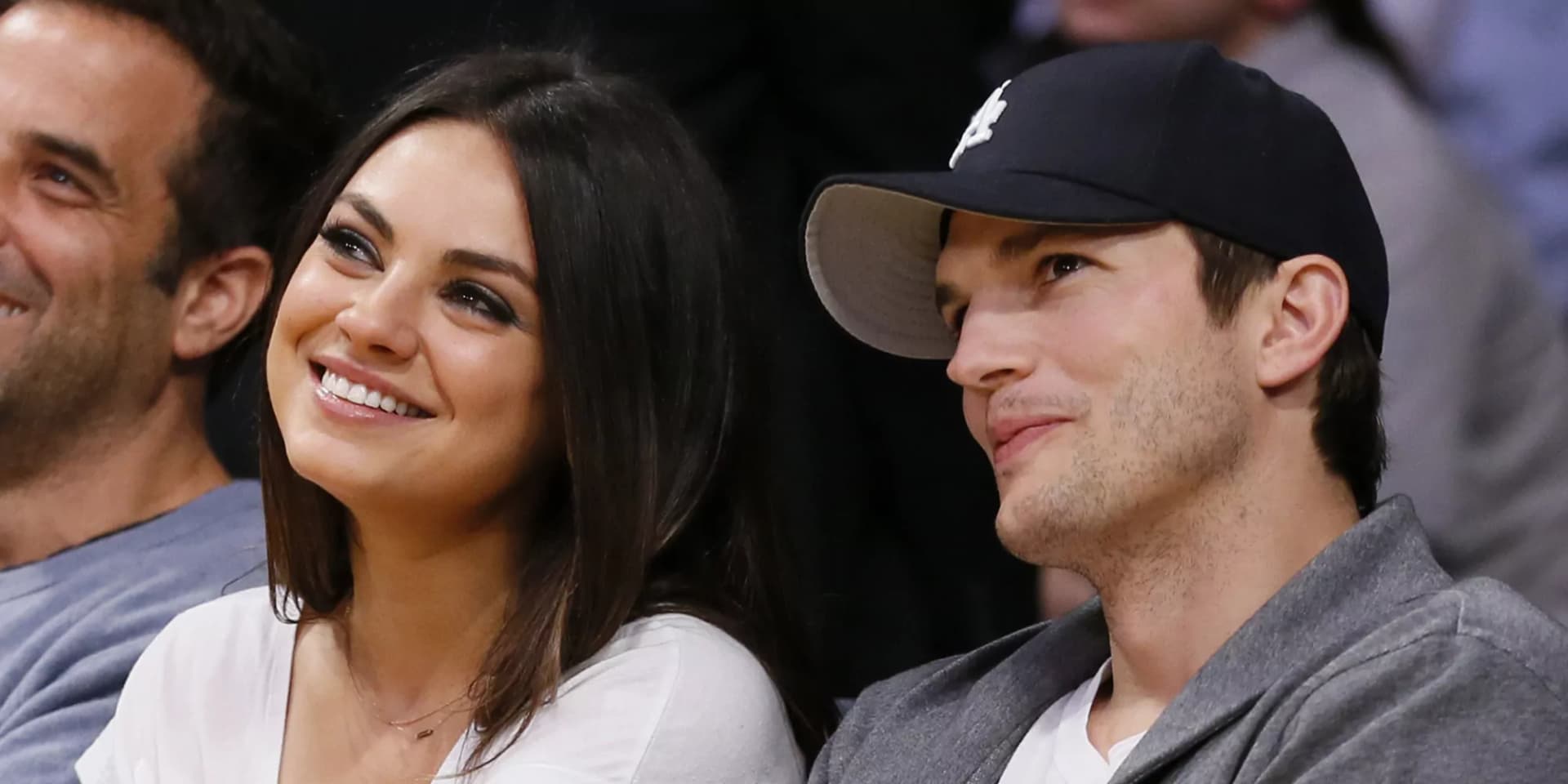 Mila Kunis e Ashton Kutcher si sono sposati? Sembra proprio di si!