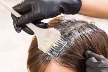 Come tingere i capelli per sembrare più giovane