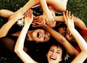donne-che-ridono-622x452