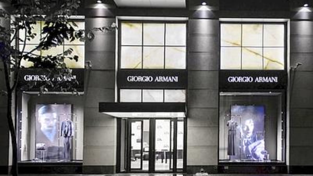 Giorgio Armani Store In St Petersburg + Eccentrico Exhibition!