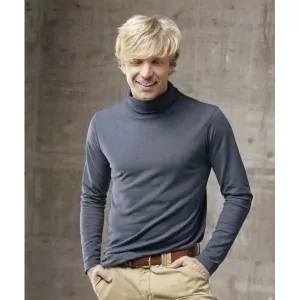 uomo1