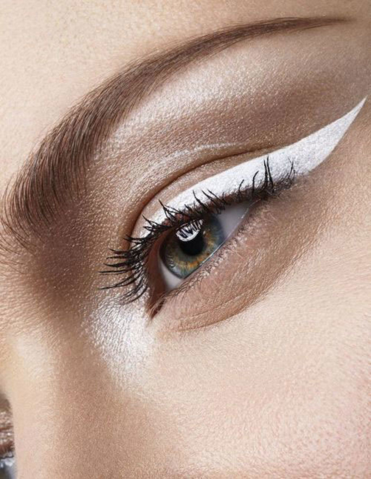 Eyeliner: 5 beauty tips per applicarlo bene