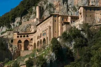 paradiso terrestre a due passi da roma: scopri subiaco